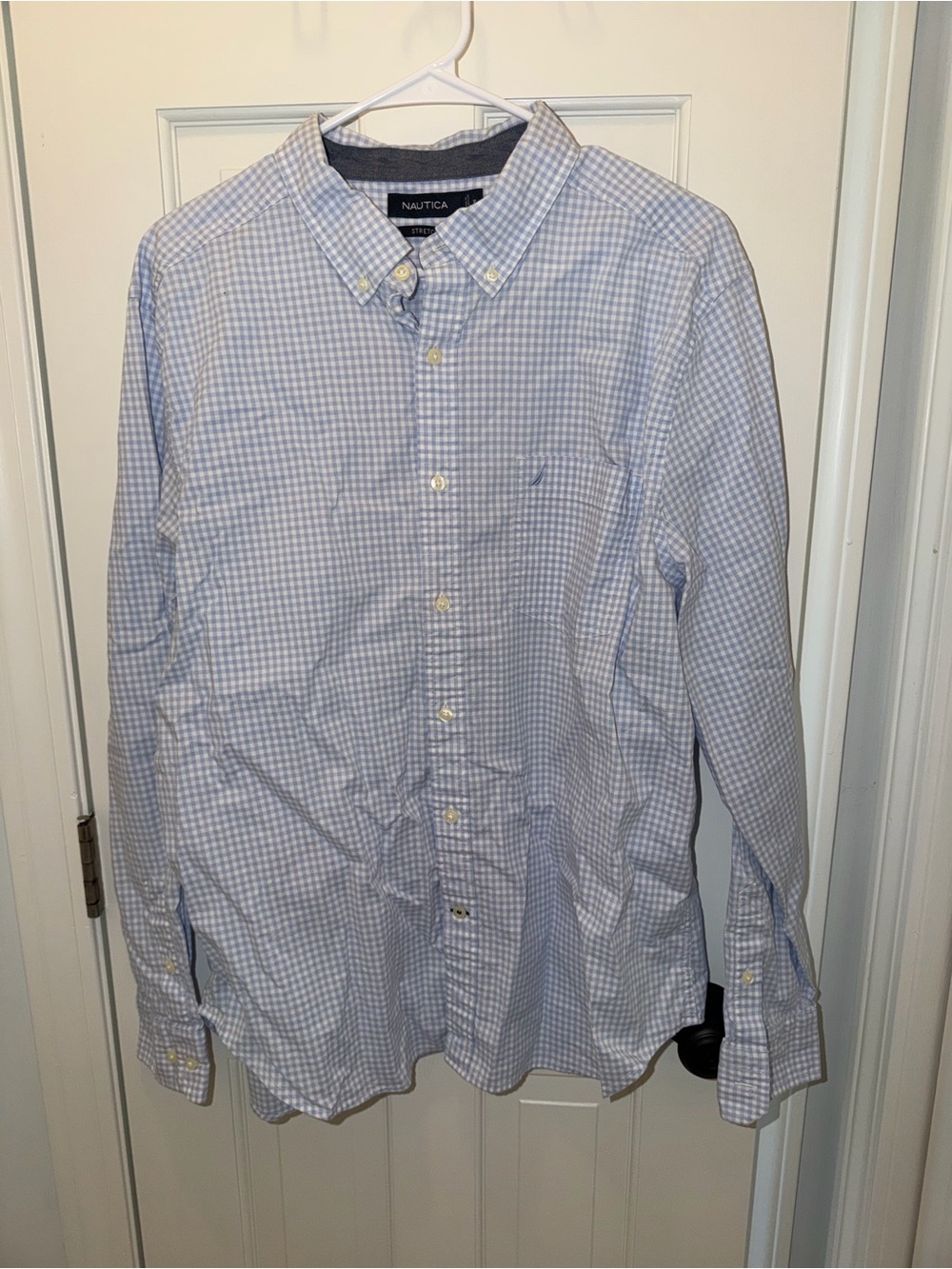 Nautica Men’s Pale Blue Gingham Button-Down Shirt